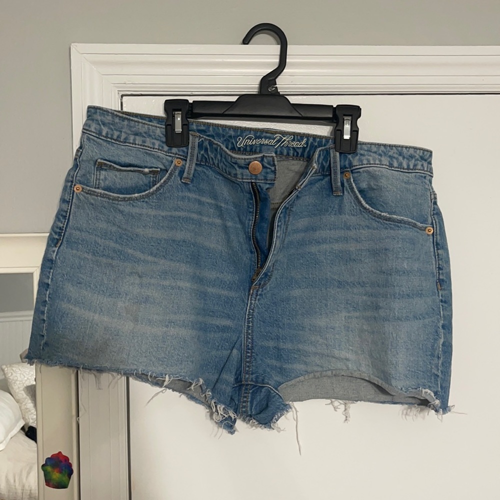 Universal Thread Shorts - image 1